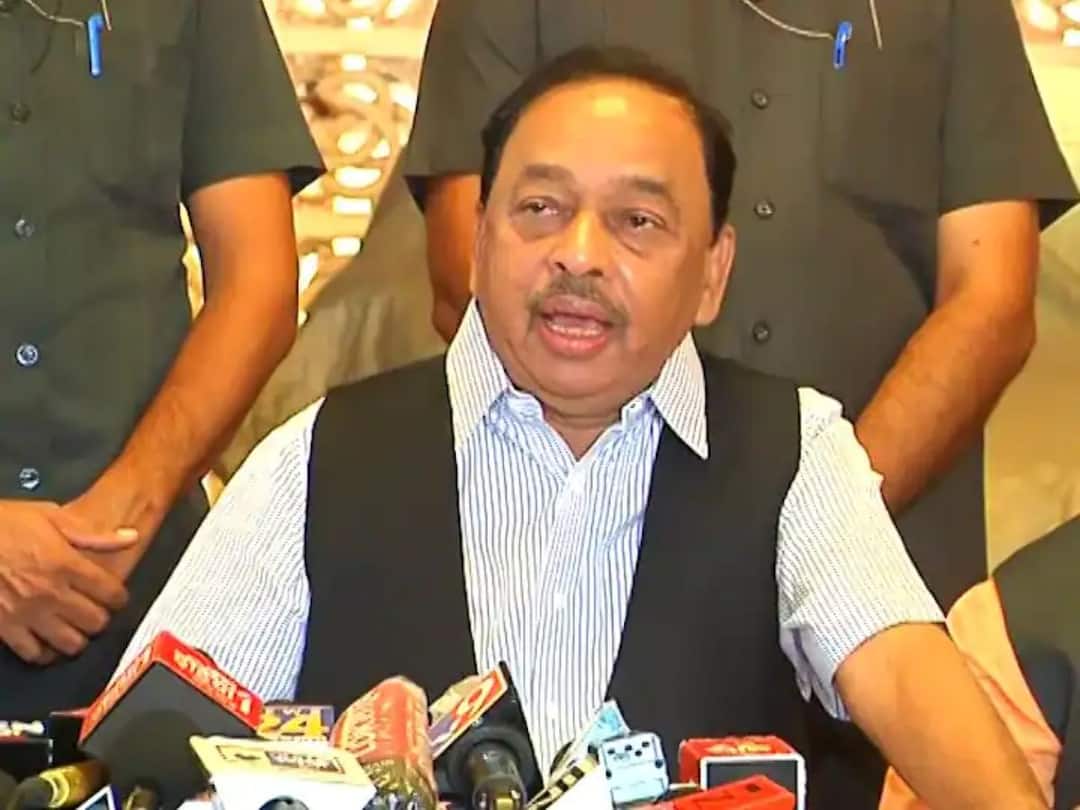 Bombay High Court asked Narayan Rane to approach correct forum refused to grant urgent relief over Juhu Bunglow illegal construction Narayan Rane : नारायण राणेंना तातडीचा दिलासा देण्यास हायकोर्टाचा नकार