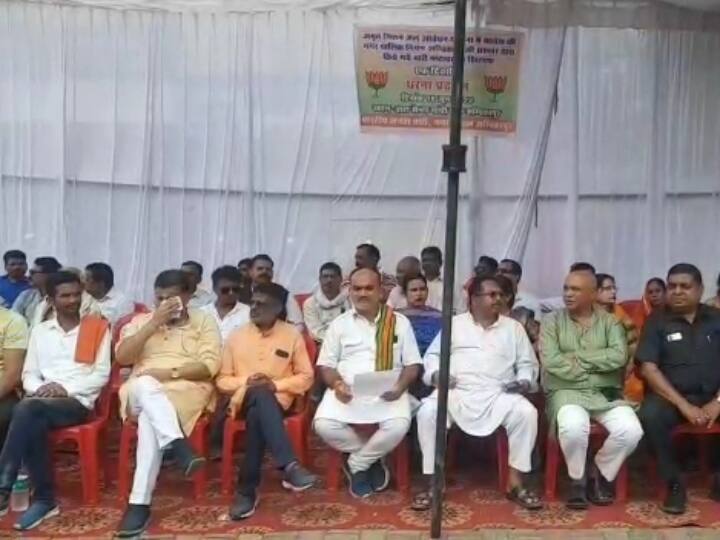 Chhattisgarh News Central government's Amrit Mission Yojana stalled in Ambikapur, BJP accuses contractor and officials ANN Chhattisgarh News: अंबिकापुर में लोगों को नहीं मिल रहा केंद्र की अमृत मिशन योजना का लाभ, बीजेपी ने लगाए ये आरोप