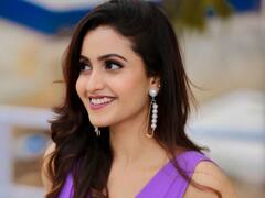 Deepika Pilli: పొట్టి ఫ్రాక్‌లో దీపికా పిల్లి, ఎంత ముద్దుగా ఉందో