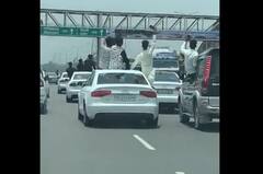 વરરાજા અને તેના મિત્રોને ખુલ્લી કારમાં ડાન્સ કરવો મોંઘો પડ્યો, પોલીસે લાખોનો દંડ ફટકાર્યો, જુઓ વીડિયો