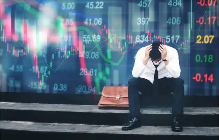 Share Market Crash News Share market crash 5 factors that dragged the indian stock market Stock Market: 52 हफ्ते के निचले स्तर पर आया शेयर बाजार, जानिए बाजार में गिरावट की बड़ी वजहें