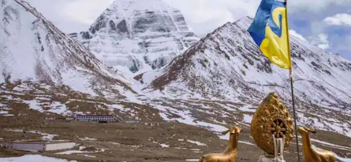 ਇਹ ਯਾਤਰਾ ਉੱਤਰਾਖੰਡ ਦੇ ਖੂਬਸੂਰਤ ਜ਼ਿਲ੍ਹੇ ਪਿਥੌਰਾਗੜ੍ਹ ਦੇ ਸਰਹੱਦੀ ਖੇਤਰ ਧਾਰਚੂਲਾ ਤੋਂ ਸ਼ੁਰੂ ਹੁੰਦੀ ਹੈ। ਸੜਕ ਦੁਆਰਾ ਤੁਸੀਂ ਧਾਰਚੂਲਾ ਤੋਂ ਤਵਾਘਾਟ ਪਹੁੰਚਦੇ ਹੋ ਅਤੇ ਇੱਥੋਂ ਆਦਿ ਕੈਲਾਸ਼ ਲਈ ਟ੍ਰੈਕਿੰਗ ਸ਼ੁਰੂ ਹੁੰਦੀ ਹੈ। ਕੁਝ ਦੇਰ ਸਫ਼ਰ ਕਰਨ ਤੋਂ ਬਾਅਦ, ਤੁਹਾਨੂੰ ਨੇਪਾਲ ਦੇ ਪਹਾੜ ਦੀ ਝਲਕ ਮਿਲਣੀ ਸ਼ੁਰੂ ਹੋ ਜਾਂਦੀ ਹੈ। ਇਸ ਯਾਤਰਾ ਦਾ ਅਸਲ ਸਾਹਸ ਉਦੋਂ ਸ਼ੁਰੂ ਹੁੰਦਾ ਹੈ ਜਦੋਂ ਤੁਸੀਂ ਚਿਲੇਖ ਚੋਟੀ 'ਤੇ ਪਹੁੰਚ ਜਾਂਦੇ ਹੋ।