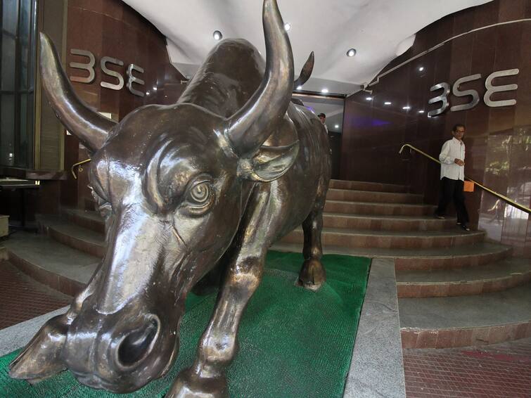 Closing Bell Share Market Updates Sensex jumps 629 pts Nifty ends around 16500  Share Market : शेअर बाजारात सलग चौथ्या सत्रात वाढ, Nifty 16,500 वर तर Sensex 629 अंकांनी वधारला