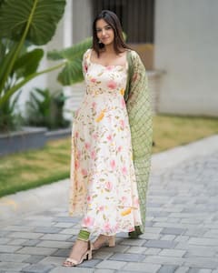 Pujita Ponnada Latest Photos: పూజిత పొన్నాడ బ్యూటిఫుల్ పిక్స్