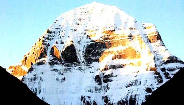 यहां से नाबी होते हुए यात्री गुंजी पहुंचते हैं. इसके बाद कालापानी नदी के रास्ते यात्री गुजरते हैं और इस दौरान नेपाल के अपि पर्वत को देख मन खुश हो जाता है. जिसके बाद यात्री कुंटी यांक्ति पहुंचते हैं. इस जगह का नाम पांडवों की मां कुंती के नाम पर रखा गया है.