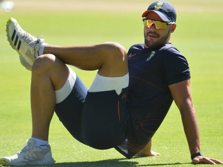 Aiden Markram ruled out of T20I series against India Quinton de Kock injury update COVID 19 IND vs SA: टी20 सीरीज के आखिरी दो मुकाबले भी नहीं खेल पाएंगे एडन मारक्रम, कोविड-19 आइसोलेशन के बाद लौटेंगे घर