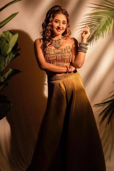 Rashami Desai: करियर और पर्सनल लाइफ को लेकर बोलीं रश्मि देसाई, 'काम के चक्कर में मैंने अपनी जिंदगी में..'