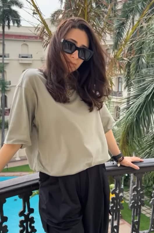 करिष्माच्या या लूकला नेटकऱ्यांची पसंती मिळाली आहे.  (Karisma Kapoor/Instagram)