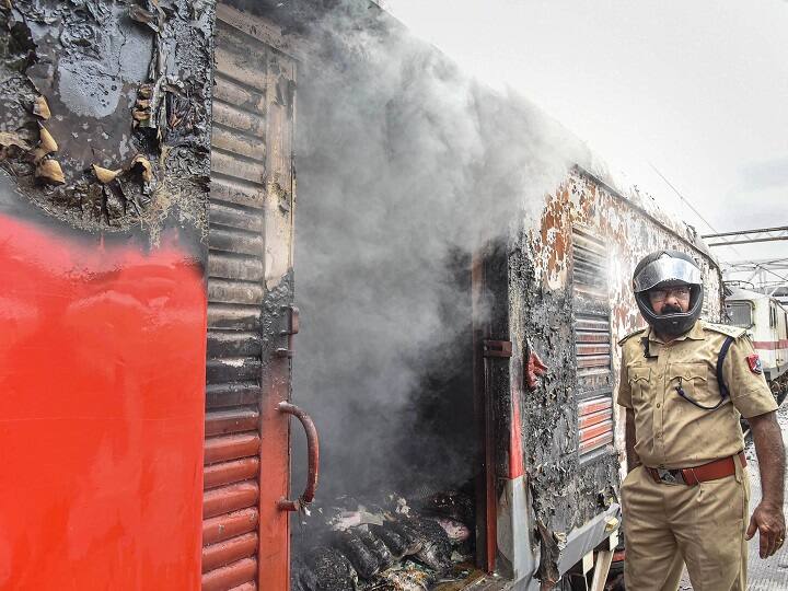 The protests erupted when the central government introduced the contract-based recruitment scheme for Defence services named Agnipath (Photo: PTI).