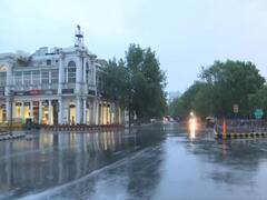 Delhi-NCR Weather Forecast: दिल्ली-एनसीआर में बारिश के साथ हुई सुबह की शुरुआत, 'ऑरेंज' अलर्ट जारी, जानें- मौसम का पूरा हाल