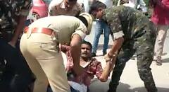 Basara IIIT Protests : వెనక్కి తగ్గని బాసర ట్రిపుల్ ఐటీ విద్యార్థులు | ABP Desam