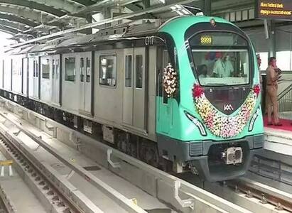 Kochi Metro offers ride at Rs 5 today to any station | Know the reason WHY? Kochi Metro: இன்று ஒரு நாள் மட்டும் 5 ரூபாயில் பயணம் செய்யலாம் - கொச்சி மெட்ரோ ரயில் அறிவிப்பு: காரணம் என்ன?