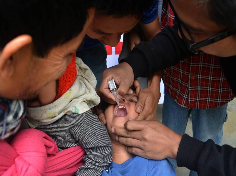 Polio found in Kolkata from suage water check details Polio: દેશના આ જાણીતા શહેરમાં ગટરના પાણીમાંથી મળ્યો પોલીયો વાયરસ, જાણો વિગત