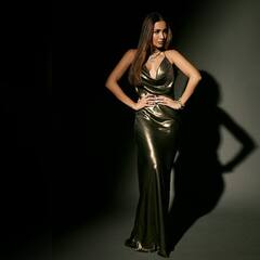 PHOTO: अभिनेत्री मलायका अरोराच्या सिजलिंग अदा; चाहते झाले फिदा!