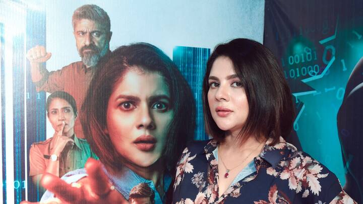 কোনও এক অজানা ডার্ক ওয়েবের খপ্পড়ে পরে শহরে বাড়ছে একের পর এক অপরাধ। আর সেই অপরাধের জালেই জড়িয়ে যায় দুই বোনের জীবন। কিছু বুঝে ওঠবার আগেই জীবন থেকে হারিয়ে যায় এক বোন।