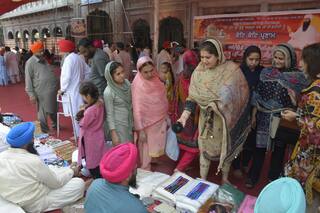 ਸ੍ਰੀ ਗੁਰੂ ਅਰਜਨ ਦੇਵ ਜੀ ਦੇ ਸ਼ਹੀਦੀ ਦਿਹਾੜੇ ਸਬੰਧੀ ਸ੍ਰੀ ਅਖੰਡ ਪਾਠ ਸਾਹਿਬ ਦੇ ਪਾਏ ਭੋਗ 