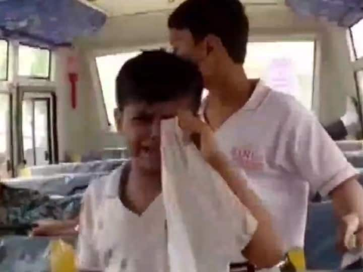 VIDEO | Distressed Child Cries As School Bus Gets Stuck In Bihar Amid Agnipath Protests