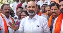 Bandi Sanjay on Secundrabad Railway Station Protests : ఇటు రాళ్ల వాన...అటు అగ్నిజ్వాలలు | ABP Desam