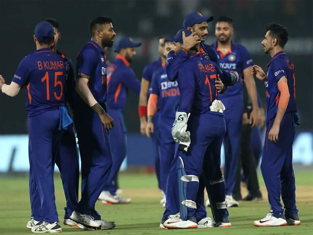 IND vs SA 4th T20: రాజ్కోట్లో రన్స్ ఫెస్ట్! పంత్ సేన సిరీస్ సమం చేసేనా? IND vs SA 4th T20 India seek to extend fightback as de Kock return looms in Rajkot IND vs SA 4th T20: రాజ్కోట్లో రన్స్ ఫెస్ట్! పంత్ సేన సిరీస్ సమం చేసేనా?