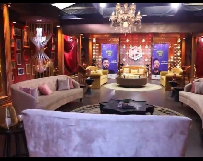 ये महल के अंदर का एक आलीशान कमरा है जिसे 'महल का दिल' भी कहा जाता है. आप इस कमरे की खूबसूरती देखकर ही समझ गए होंगे कि इसे महल का दिल क्यों कहते हैं.