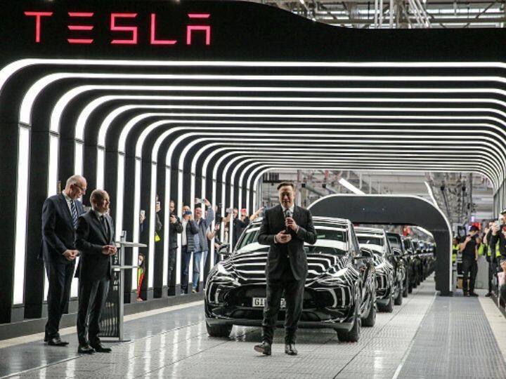Tesla’s first India manufacturing plant likely to be set up in gujarat sanand: Report Tesla’s India Launch: அப்படி போடு! ஒருவழியாக இந்தியா வரும் டெஸ்லா கார்! உற்பத்தி ஆலை எங்கு அமைகிறது தெரியுமா?