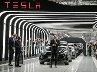 Tesla’s India Launch: அப்படி போடு! ஒருவழியாக இந்தியா வரும் டெஸ்லா கார்! உற்பத்தி ஆலை எங்கு அமைகிறது தெரியுமா?