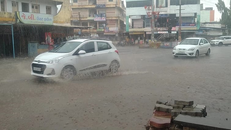Rainfall forecast for next 5 days in Gujarat, find out which area will receive heavy rainfall આગામી 5 દિવસ ગુજરાતમાં વરસાદની આગાહી, જાણો ક્યા વિસ્તારમાં ભારે વરસાદ પડશે