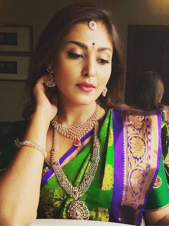 నటి మధు శాలిని పెళ్లి వీడియోలు చూశారా?