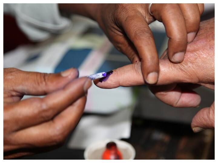 Govt Issues Notification To Link Voter List With Aadhaar, Makes Electoral Law Gender Neutral: Rijiju Govt Issues Notification To Link Voter List With Aadhaar, Makes Electoral Law Gender Neutral: Rijiju