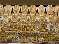 Gold Rate Today 18,June: இன்று நகை வாங்கினால் லாபம்தான்.. விலை குறைந்த தங்கம்,வெள்ளி!