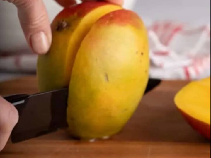 Nutrition Tips and Health Benefits of Mango Peel in cancer and heart disease treatment Nutrition Tips: आम के छिलके भूलकर भी न फेंके, जानिए इसको खाने के फायदे