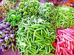 Vegetables Price Today: கத்தரிக்காய் கம்மி விலை.. கொத்தவரை கொடூர விலை.. இன்றைய காய்கறி நிலவரம்!