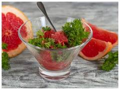 Grapefruit Benefits: इस फल के सेवन से घट सकता है वजन, जानें सेहत के लिए इनमें और कौन सी छुपी हैं खूबियां