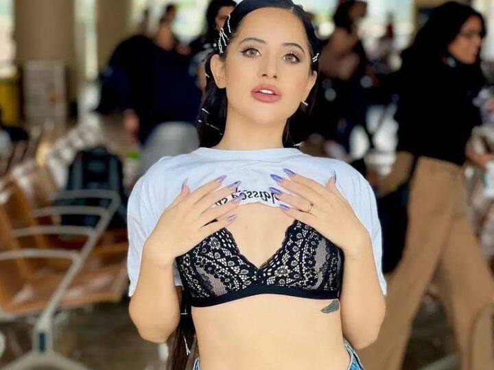 Urfi Javed look sizzling in this latest video on instagram, watch here Urfi Javed: ओह नो! शिमरी ड्रेस में उर्फी जावेद ने फैंस पर ढाया कहर, नया वीडियो देख आप भी रह जाएंगे हैरान