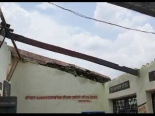 जोरदार पावसामुळे जिल्हा परिषदेच्या शाळेचं छत कोसळलं, वर्ध्यातील आष्टी तालुक्यातील घटना 