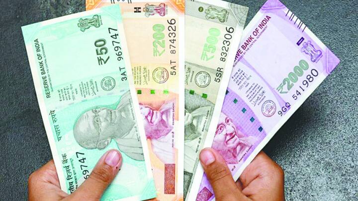 इस योजना के बारे में अधिक जानकारी के लिए ऑफिशियल वेबसाइट https://wcd.nic.in/schemes/pradhan-mantri-matru-vandana-yojana पर विजिट कर सकते हैं.