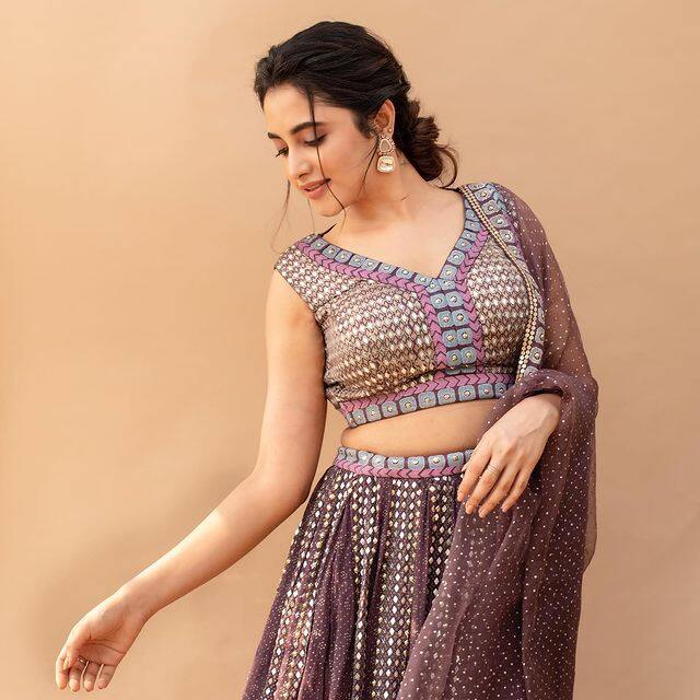 பே கண்ணால திட்டிடாதே ஏன்னா பே பழசெல்லாம் பறந்து போயே போயாச்சே