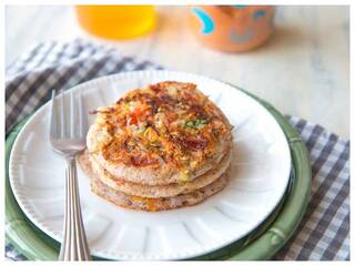 Healthy Breakfast: आज ब्रेकफास्ट में बनाएं हेल्दी ओट्स मिनी उत्तपम, बच्चों को भी आएगा पसंद