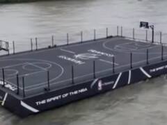 Watch: पानी में तैरता है ये खास बास्केटबॉल कोर्ट, वीडियो देख हो जाएंगे हैरान