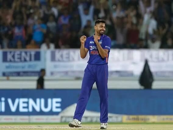 आवेश खानचं वडिलांना अनोख बर्थडे गिफ्ट!