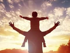 Fathers Day: அன்புள்ள அப்பாக்களுக்கான நாள்.... தந்தையர் தினத்துக்கு அடித்தளமிட்ட அமெரிக்க சிறுமி பற்றி தெரியுமா?