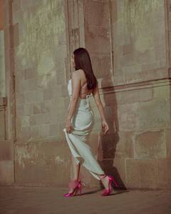 Mrunal Thakur Photos: 'जर्सी' की एक्ट्रेस ने बैकलेस गाउन में कराया ज़ोरदार फोटोशूट, फैंस ने कहा- उफ्फ तेरी अदा!