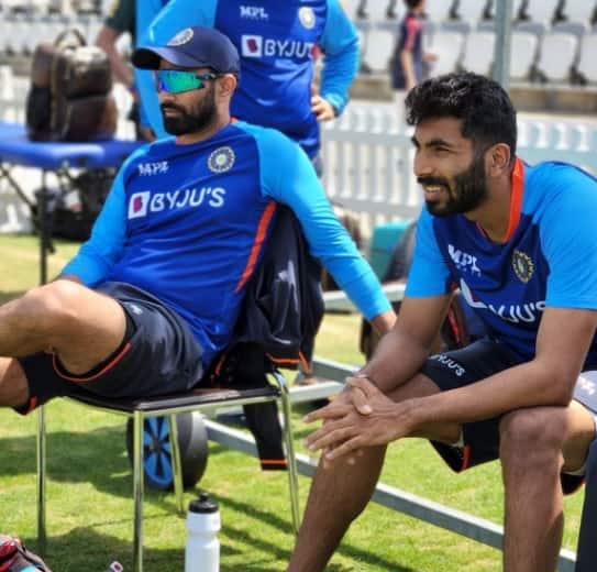 গত বছর না হওয়া শেষ টেস্ট ম্যাচটি হবে এবার। আগামী ১ জুলাই থেকে শুরু হতে চলেছে ভারত-ইংল্যান্ড টেস্ট। ভারতীয় দলকে বোলিং বিভাগকে নেতৃত্ব দেবেন বুমরা, শামি।