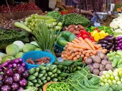 Vegetables Price Today: காசு எடுங்க.. மார்க்கெட் நோக்கி நடங்க... இன்றைய காய்கறி விலை பட்டியல்..!