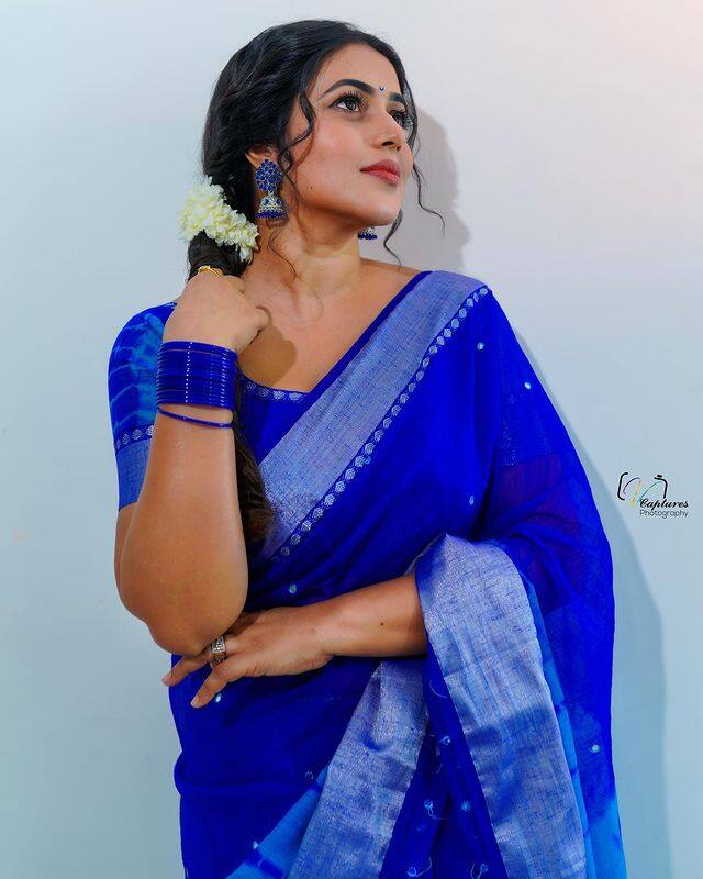 தோள் சேர்த்தால் ஊதா பூவே சுகம் காணும் ஊதா பூவே ஊதா ஊதா ஊதா பூ