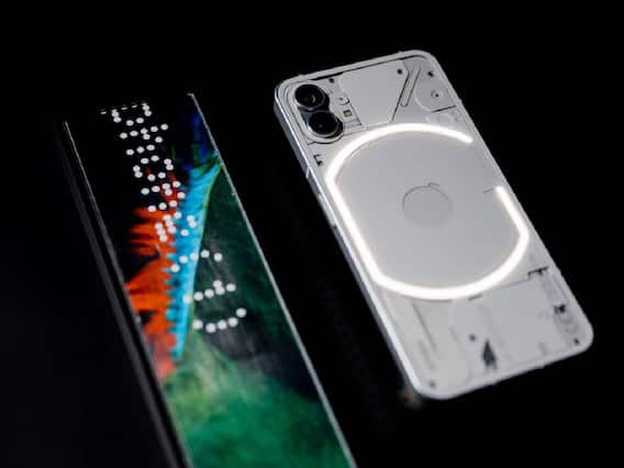 Nothing Phone 1 : नथिंग फोन 1 की प्री बुकिंग ने 1 लाख का आंकड़ा किया पार, ऐसा क्या है इसमें खास?