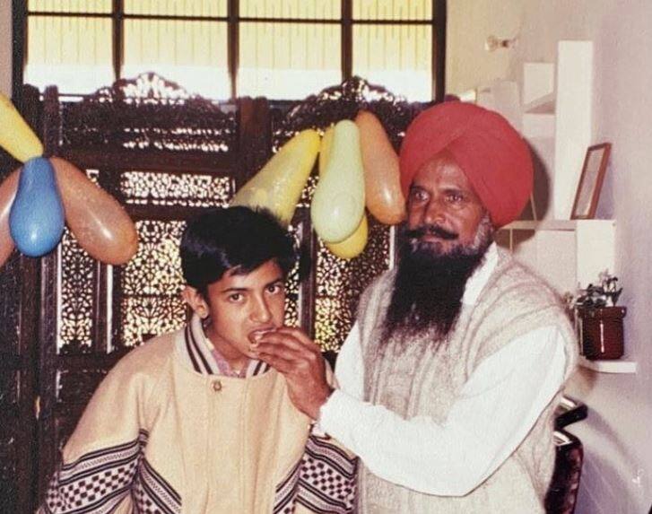 happy father s day 2022 gippy grewal shares throwback picture with his father on father s day fans got emotional Happy Father's Day 2022: ਫ਼ਾਦਰਜ਼ ਡੇਅ ਦੇ ਮੌਕੇ ਗਿੱਪੀ ਗਰੇਵਾਲ ਨੇ ਪਿਤਾ ਕੀਤਾ ਯਾਦ, ਥ੍ਰੋਬੈਕ ਫ਼ੋਟੋ ਕੀਤੀ ਸ਼ੇਅਰ