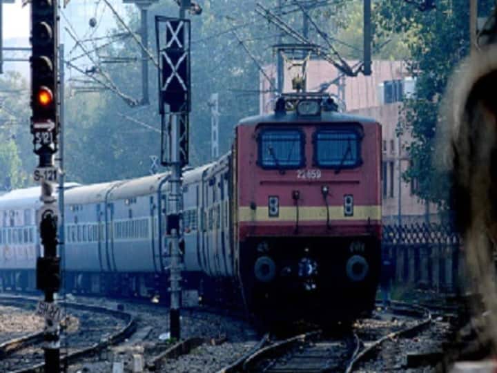 Bihar News: No train will run in Bihar even on Monday Railways is considering running special trains ann Indian Railways Update: रविवार की तरह सोमवार को भी बिहार में नहीं चलेगी कोई ट्रेन, स्पेशल ट्रेनें चलाने पर विचार कर रहा रेलवे