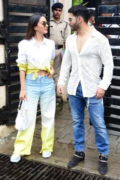 Varun Kiara Photos: ફિલ્મ પ્રમોશન માટે વ્હાઇટ આઉટફિટમાં પહોંચ્યા વરુણ ધવન અને કિયારા અડવાણી