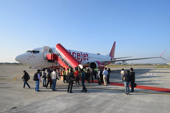 Delhi Bound SpiceJet Catches Fire, Returns To Patna Airport. All Passengers Safe Delhi Bound SpiceJet Flight Catches Fire, Returns To Patna Airport. All Passengers Safe